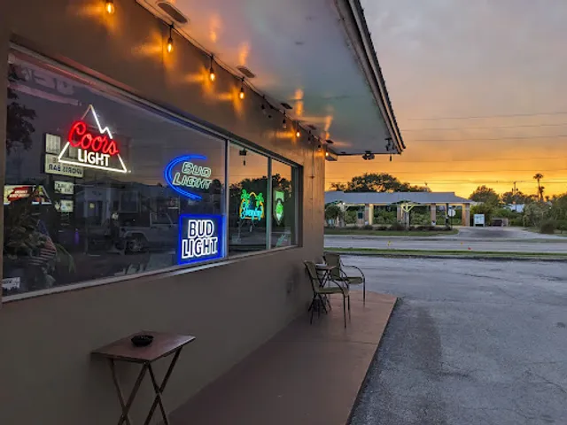 No Name Sports Bar Night Club Smoke Shop