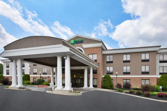 Holiday Inn Express & Suites Kent - University Area by IHG