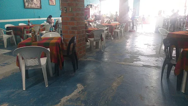 Mariscos T O Ñ O