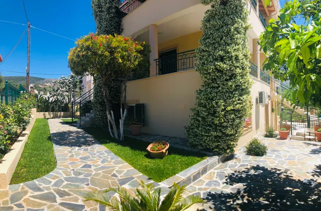 Strelitzia Apartments Kefalonia