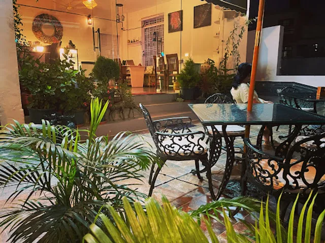 Raabta Cafe, Dharamshala