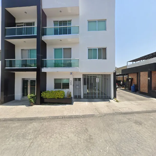 Las Tres Cochinitas - Cochinita Pibil