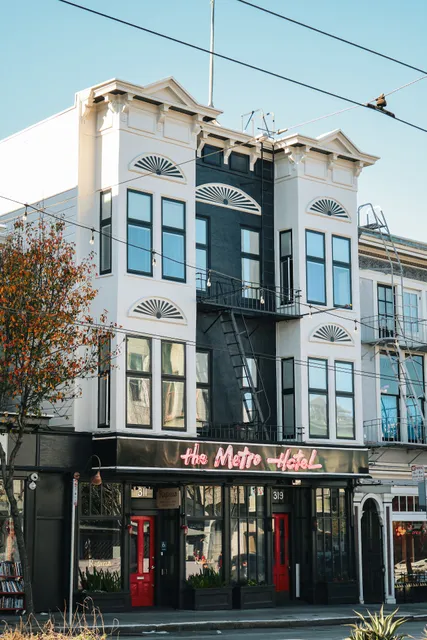 The Metro Hotel