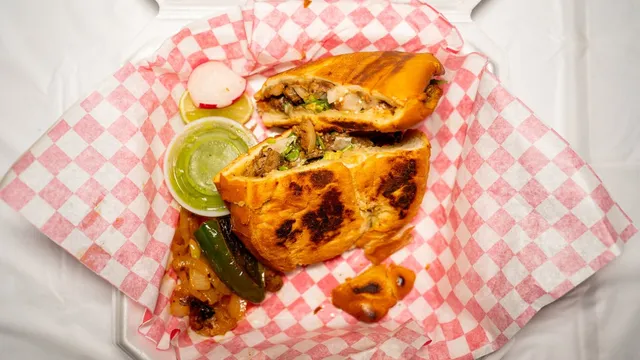 Tacos Uruapan Food Truck