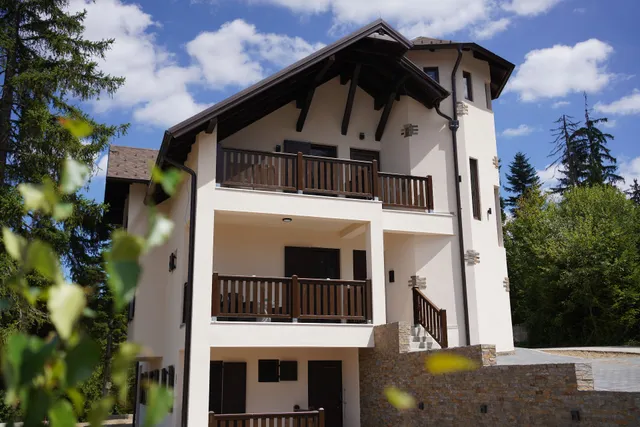 Star Hill Apartments