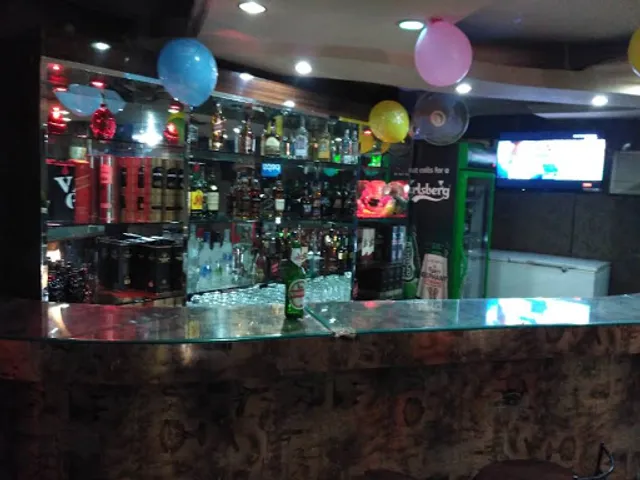 S.R. Bar & Restaurant