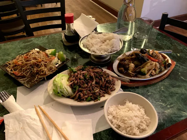 EE-Sane Thai-Lao Cuisine