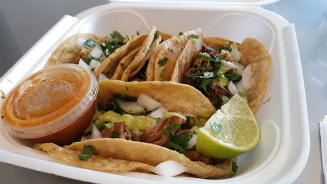 Dos Hermanos (Taco Truck)