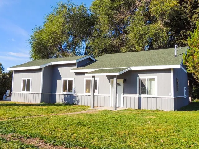 Rustic Getaway by Sand Dunes