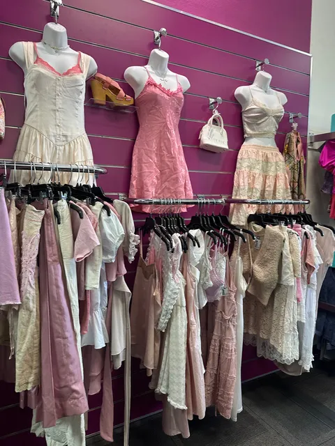 Plato's Closet - Roseville, CA