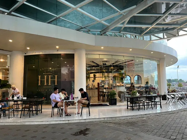 HH Cafe and Resto