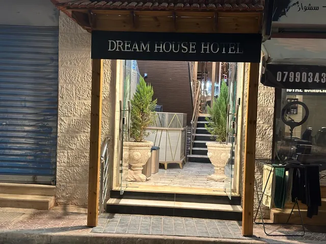 Dream House Hotel