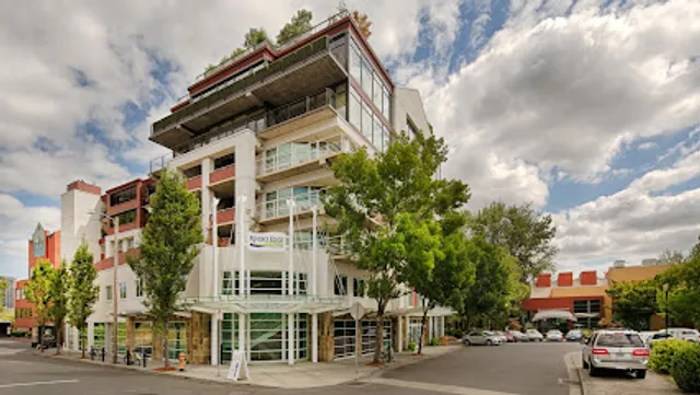 River's Edge Hotel Portland, Tapestry Collection by Hilton