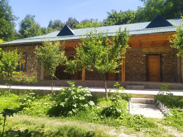 Yahshigul Guesthouse