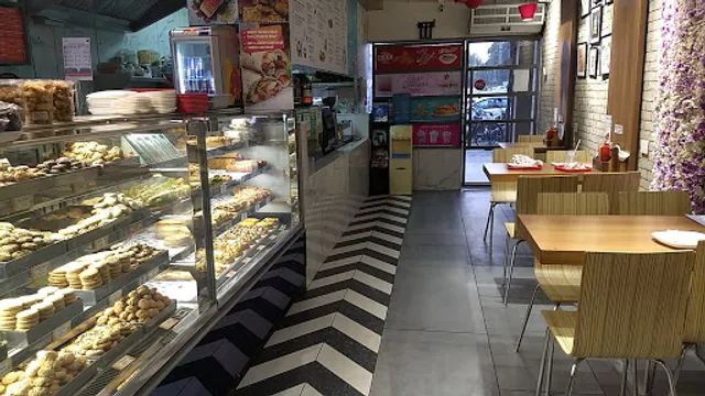 Uttam Cafe And Restaurant