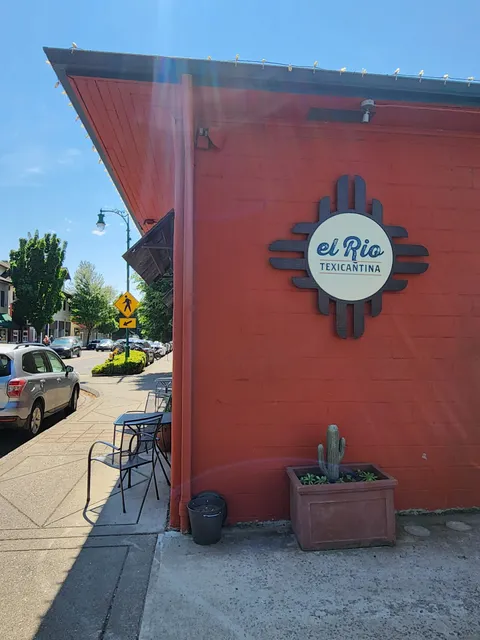 El Rio Mexican Cafe