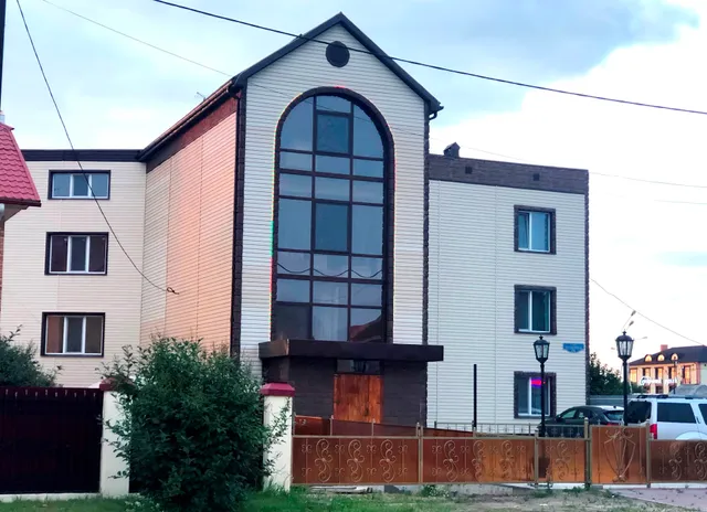 Guest house "At Roznina"