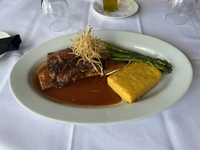 Portofino's Restaurant & Bar