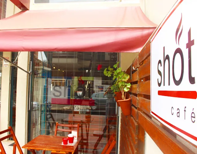 Shot Café