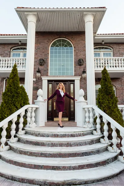 Stella Shalamova Luxury Real Estate Specialist