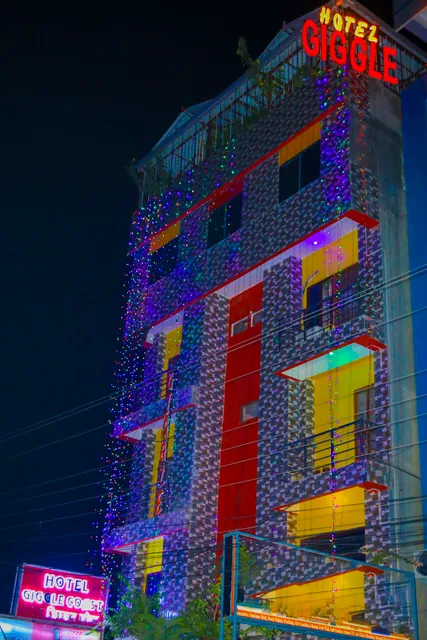 Hotel Giggle Coast Restro and Lodging