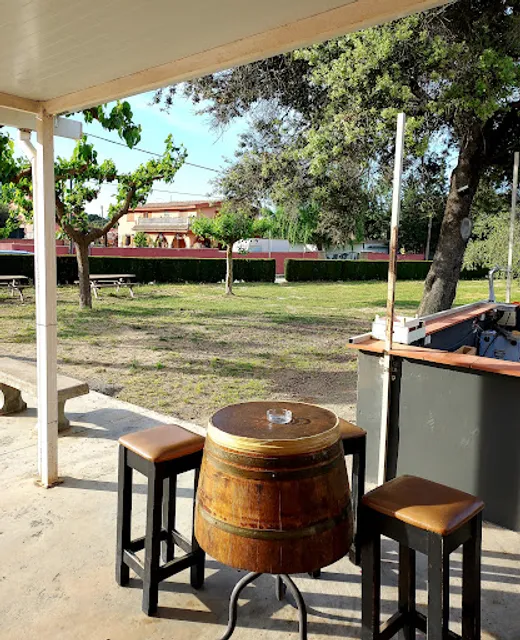 Local Social Urb Les Barqueres