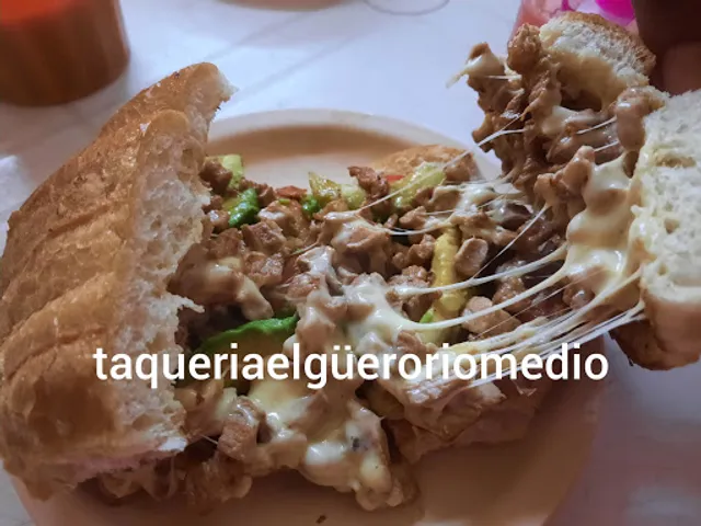 Taqueria el Güero Rio Medio
