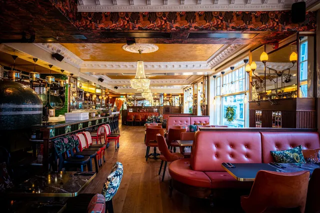 Riviera Restaurant & Bar