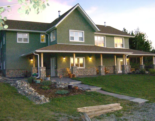 Corner Mountain Inn & Wellness Centre