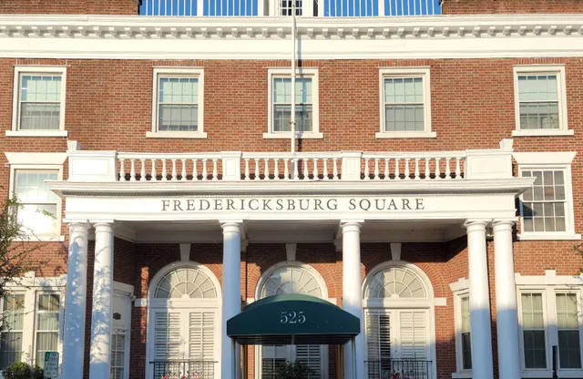 Fredericksburg Square by Dimas Downtown