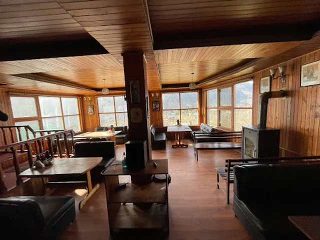 Valentino's Cooking With Herbs