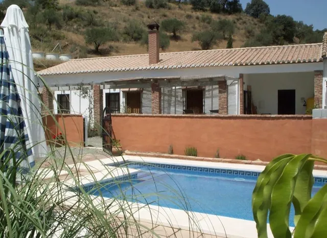 Finca Los Llanos and Casa Los Olivos Álora