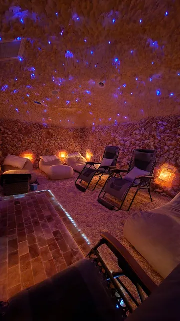 Shvaas Spa Salt Cave & Float Therapy
