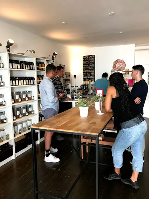 BOB'S FOOD STORE Coffee & Tea House