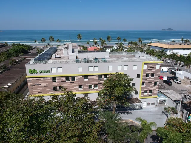 Delphin Surf Hotel