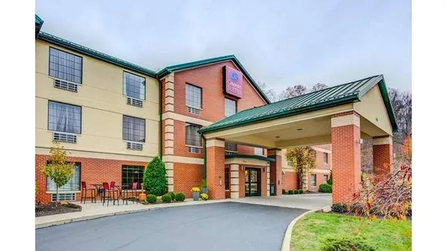 Comfort Suites Pittsburgh Airport