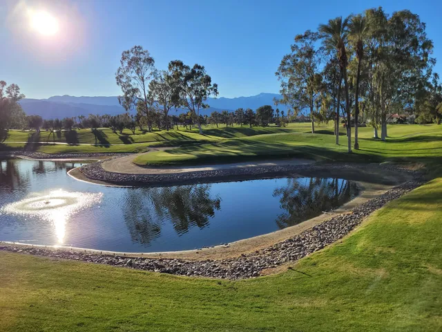Desert Falls Country Club