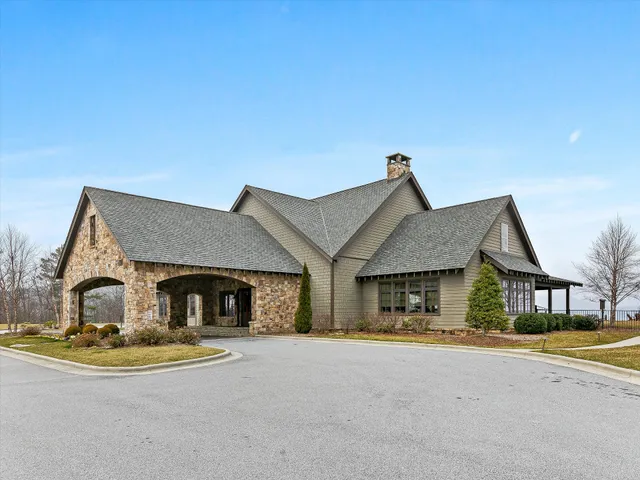 Mountain Falls Luxury Motorcoach Resort