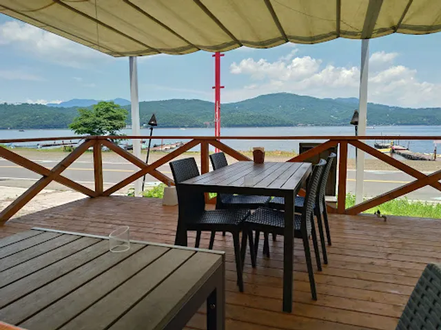 Trattoria Chianti-Como Pizzeria ・ Lake Yamanaka