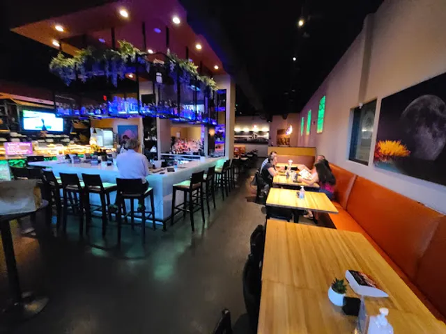 Komoon Thai Sushi Ceviche