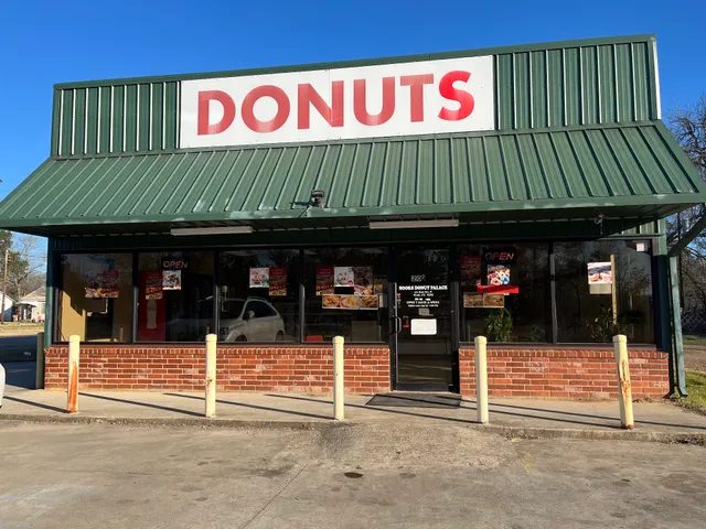 Hooks Donut Palace