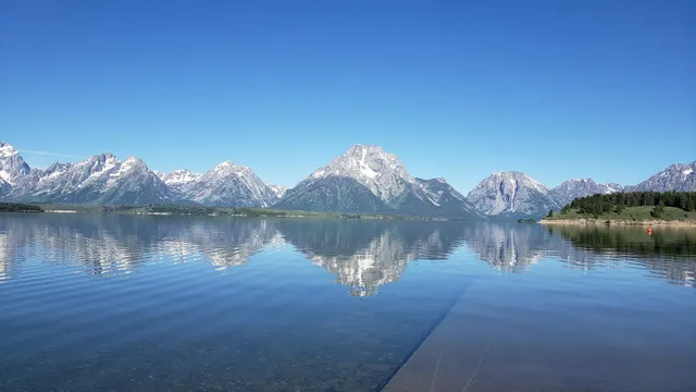 The Hole Hiking Experience