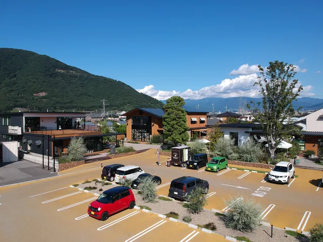 光と風マーケットコート