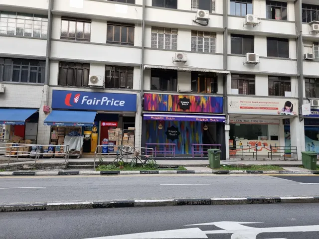 LCentral English (Tiong Bahru) - Premier English Specialist