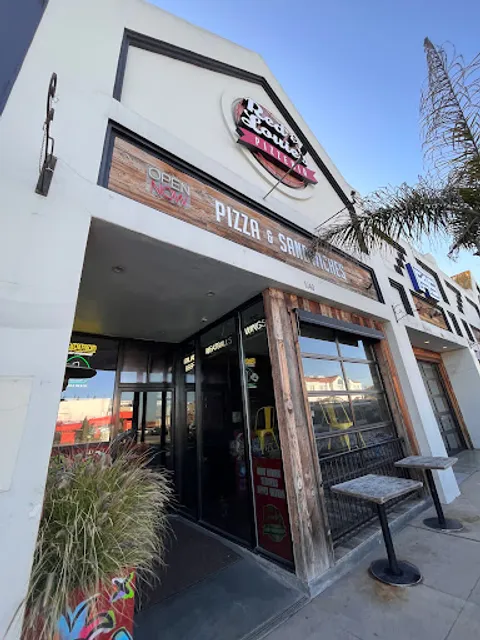 Red & Louie's Pizzeria