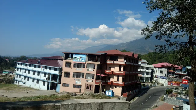 Swasthika Hotel & Restaurant