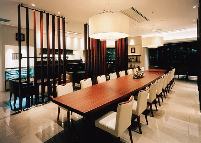 M&C Café 丸の内店