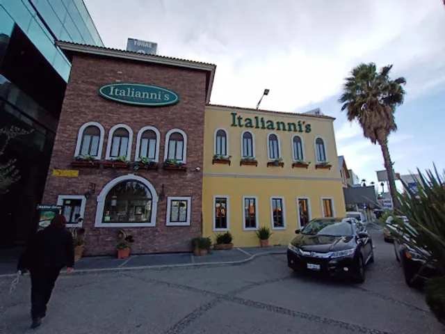Italianni's Pachuca