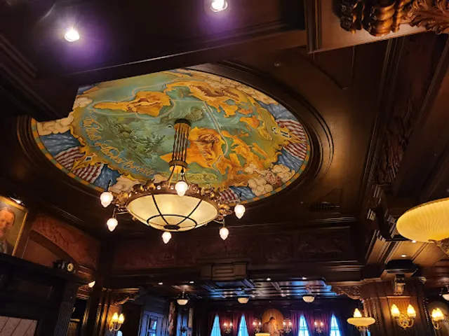 The Teddy Roosevelt Lounge