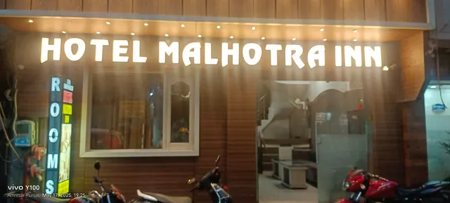 Hotel Malhotra Inn